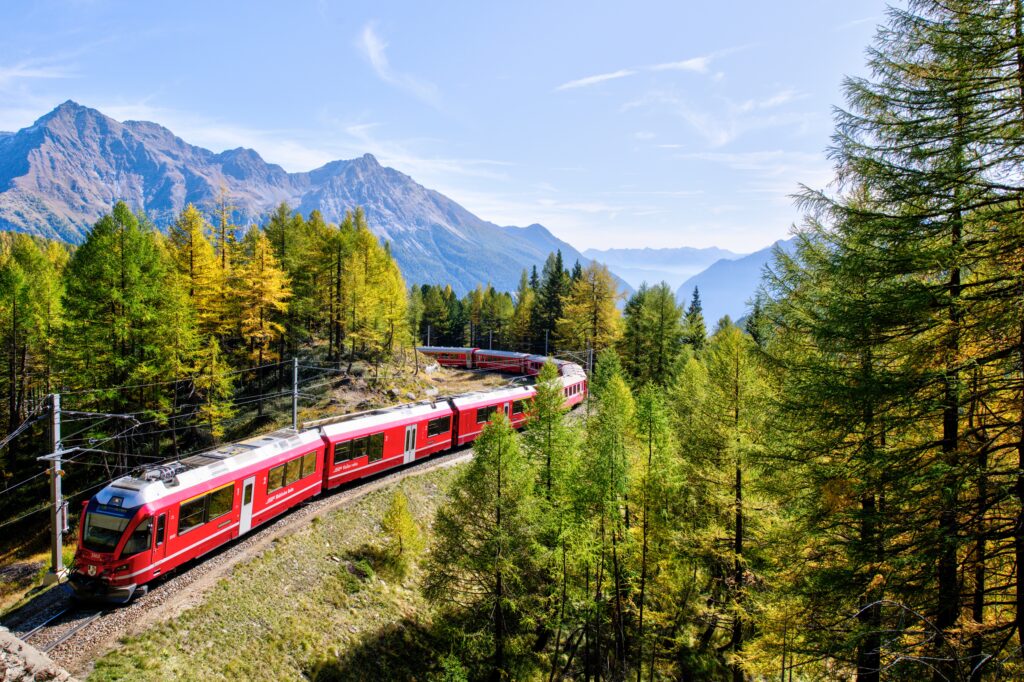 Train en Suisse - 5 villes du nord de l’Europe accessibles en train - Nomadéa Évasion