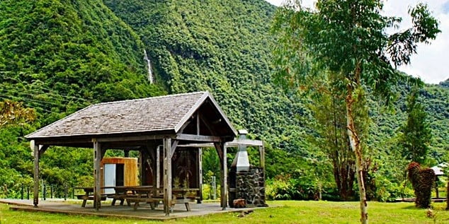 Pique-nique créole dans la forêt - La Réunion