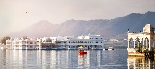 Promenade en bateau sur le lac Pichola