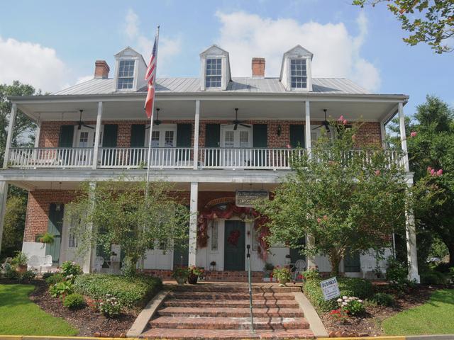 Old Castillo Bed & Breakfast